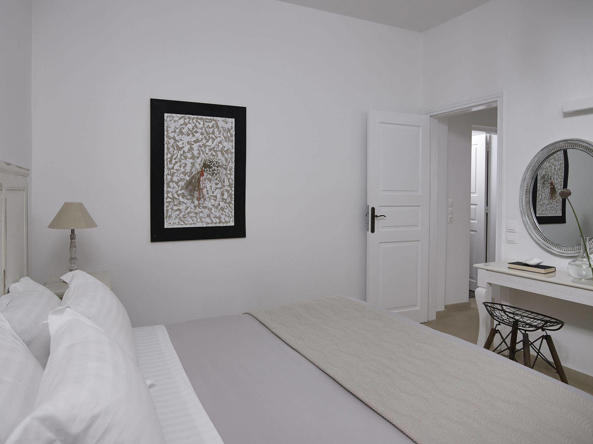 Mythique Villas & Suites เอีย ภายนอก รูปภาพ